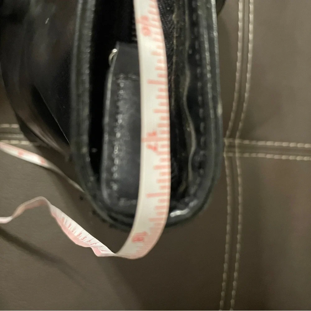 Franklin Covey Black laptop bag/purse.